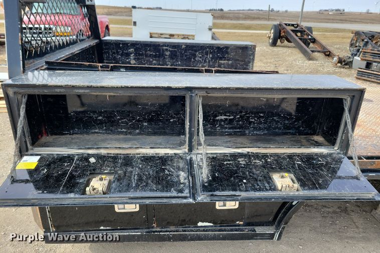 image for item DG0437 Knapheide flatbed