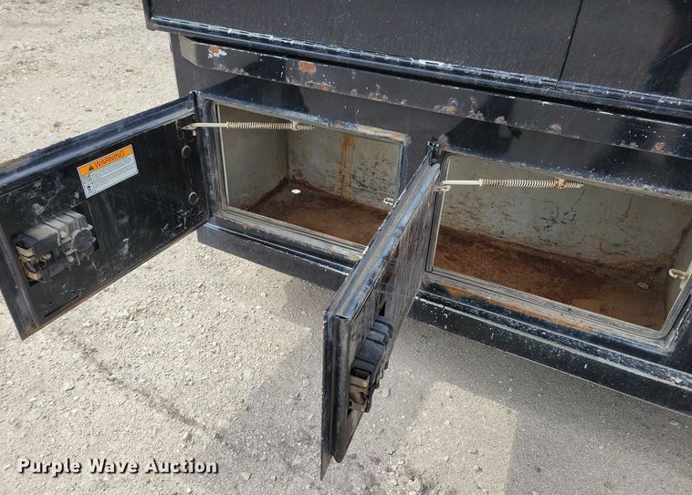 image for item DG0437 Knapheide flatbed