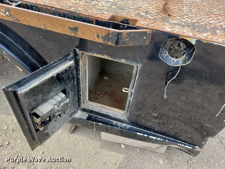 image for item DG0437 Knapheide flatbed