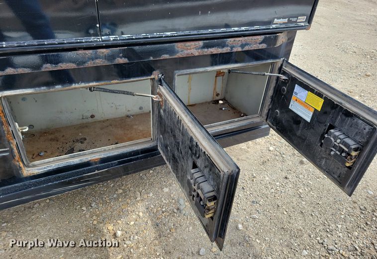 image for item DG0437 Knapheide flatbed