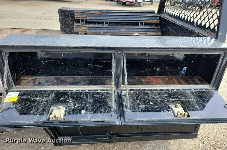 image for item DG0437 Knapheide flatbed