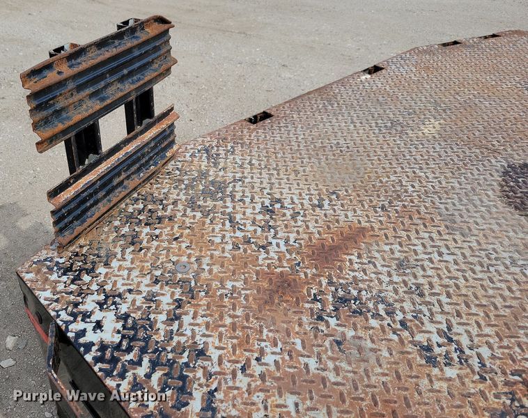 image for item DG0437 Knapheide flatbed