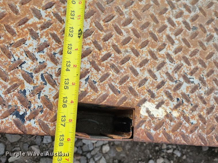 image for item DG0437 Knapheide flatbed