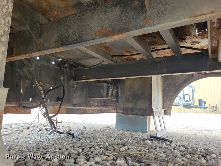 image for item DG0437 Knapheide flatbed