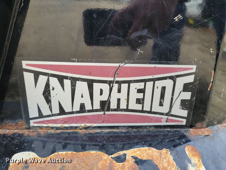 image for item DG0437 Knapheide flatbed