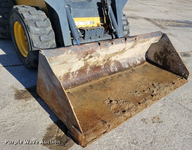 image for item DG0578 2012 John Deere 326D skid steer loader