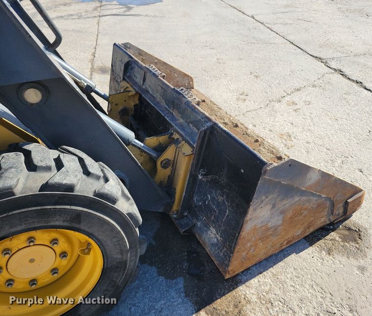 image for item DG0578 2012 John Deere 326D skid steer loader