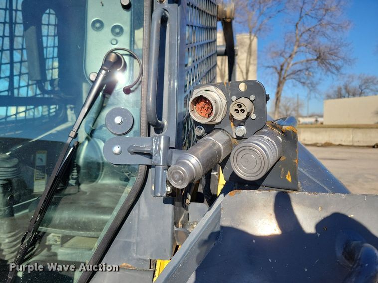 image for item DG0578 2012 John Deere 326D skid steer loader