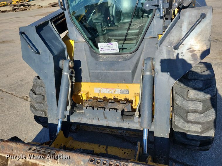 image for item DG0578 2012 John Deere 326D skid steer loader