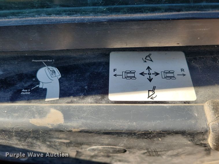 image for item DG0578 2012 John Deere 326D skid steer loader