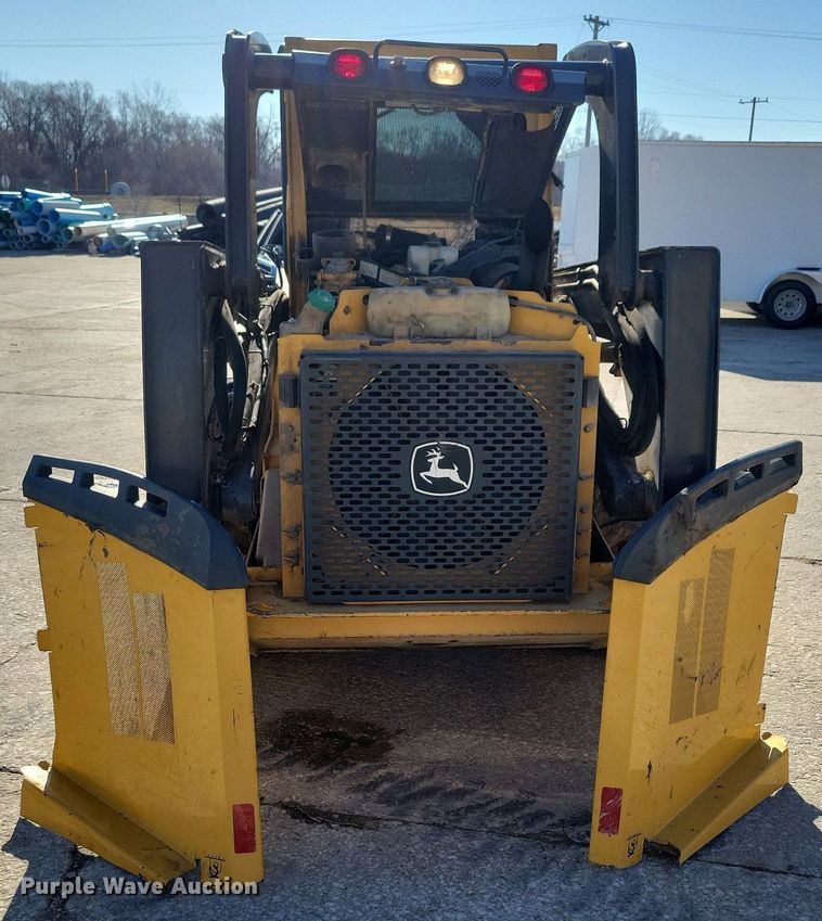 image for item DG0578 2012 John Deere 326D skid steer loader