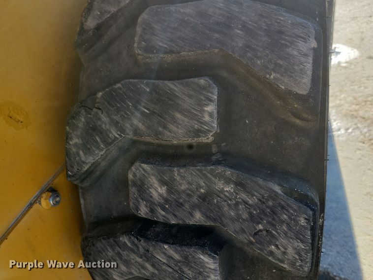 image for item DG0578 2012 John Deere 326D skid steer loader