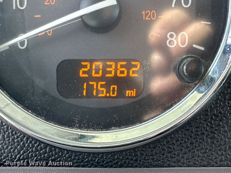 image for item DG4277 2014 Peterbilt 365 crane truck