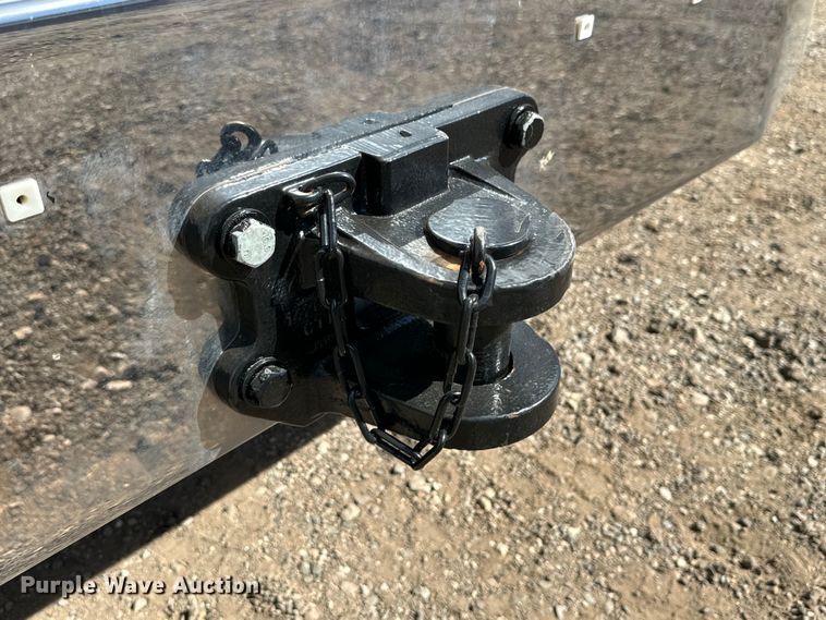 image for item DG4277 2014 Peterbilt 365 crane truck