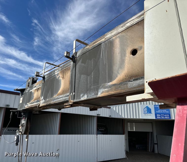 image for item DG4278 2015 Peterbilt  365 crane truck