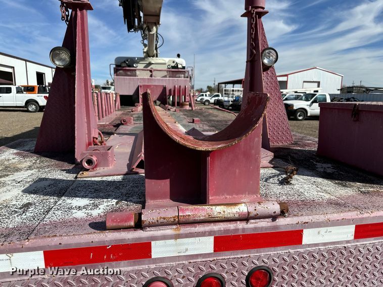 image for item DG4278 2015 Peterbilt  365 crane truck