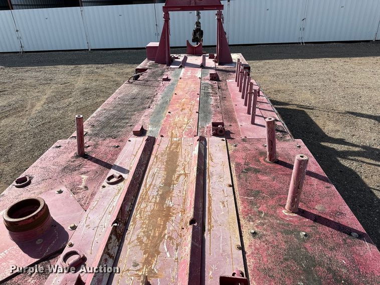 image for item DG4278 2015 Peterbilt  365 crane truck