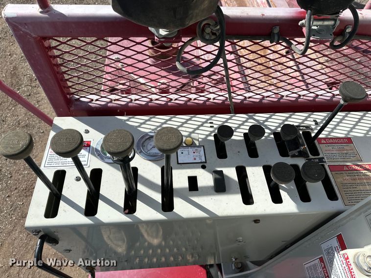 image for item DG4278 2015 Peterbilt  365 crane truck