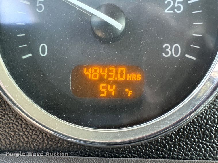 image for item DG4278 2015 Peterbilt  365 crane truck