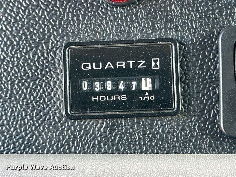 image for item DG4278 2015 Peterbilt  365 crane truck