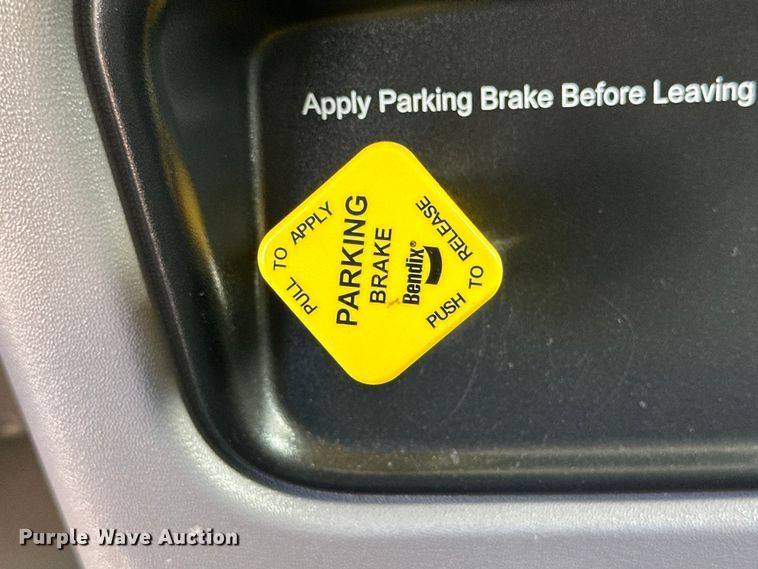 image for item DG4278 2015 Peterbilt  365 crane truck