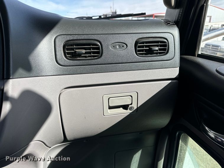 image for item DG4278 2015 Peterbilt  365 crane truck