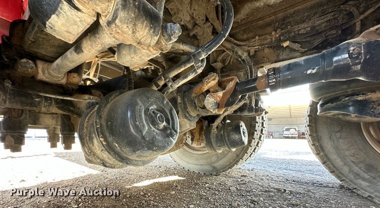 image for item DG4278 2015 Peterbilt  365 crane truck