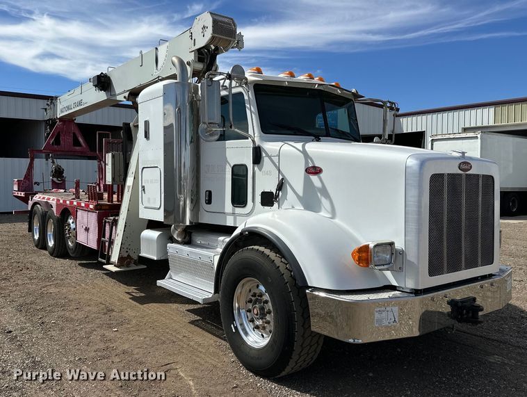 image for item DG4279 2012 Peterbilt 365 crane truck