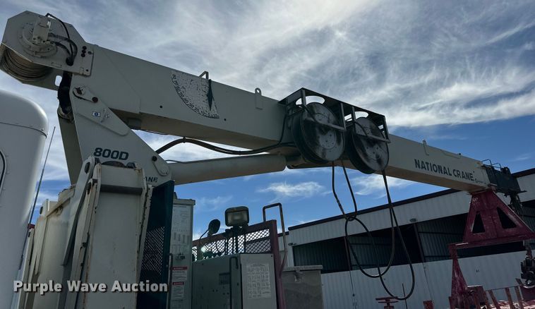 image for item DG4279 2012 Peterbilt 365 crane truck