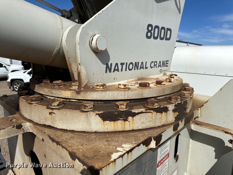 image for item DG4279 2012 Peterbilt 365 crane truck