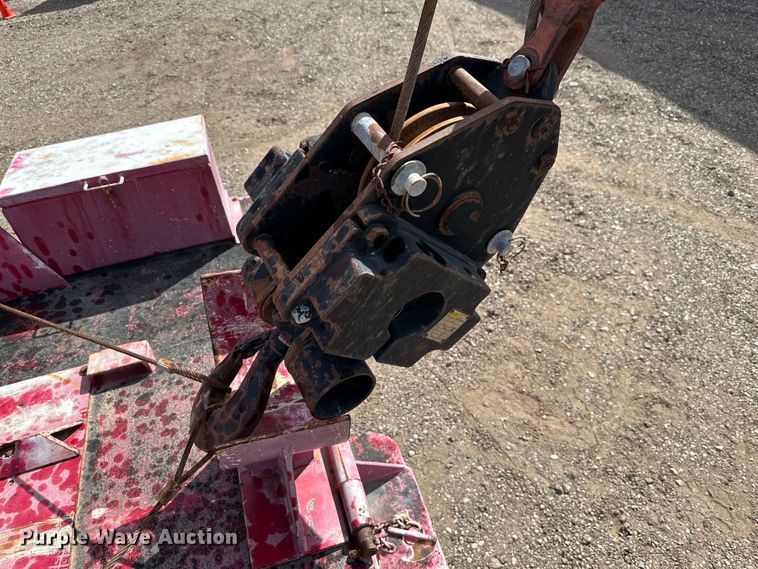 image for item DG4279 2012 Peterbilt 365 crane truck