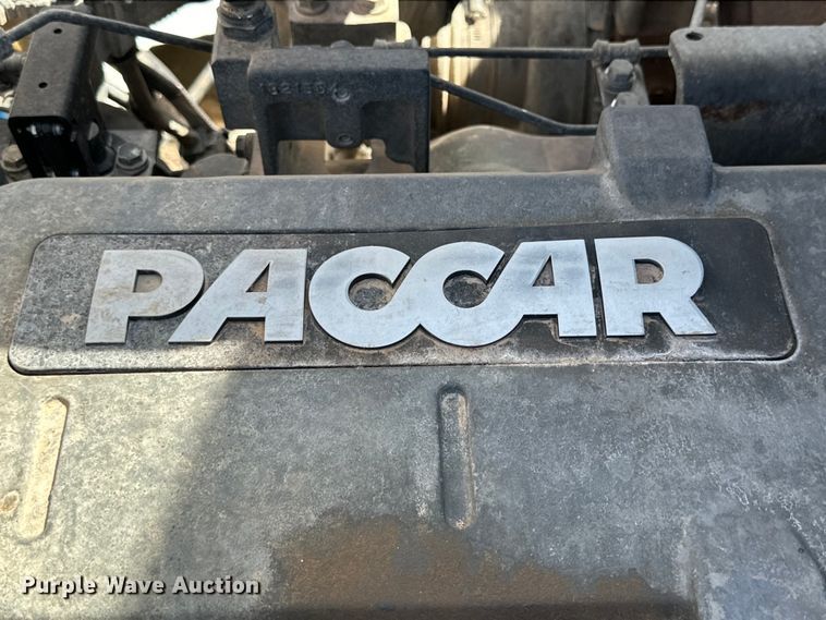 image for item DG4279 2012 Peterbilt 365 crane truck