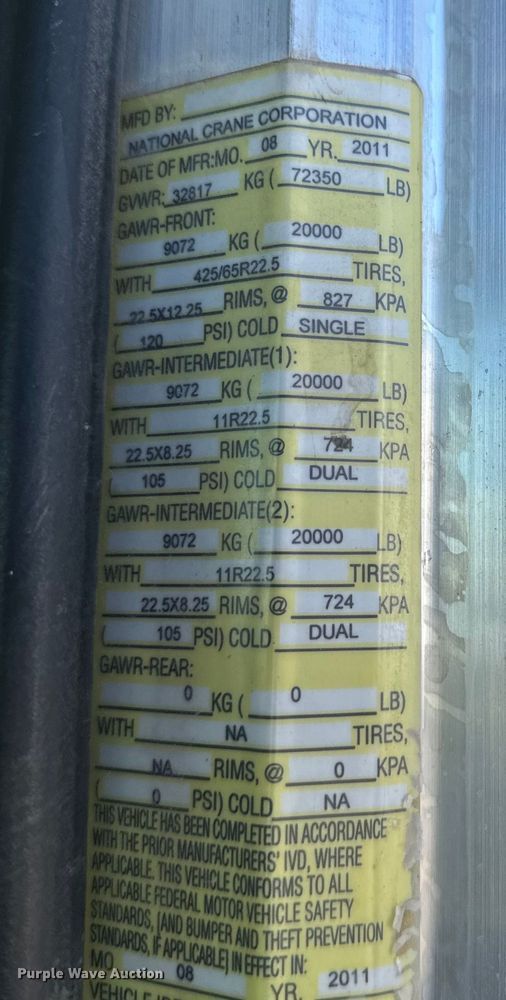 image for item DG4279 2012 Peterbilt 365 crane truck