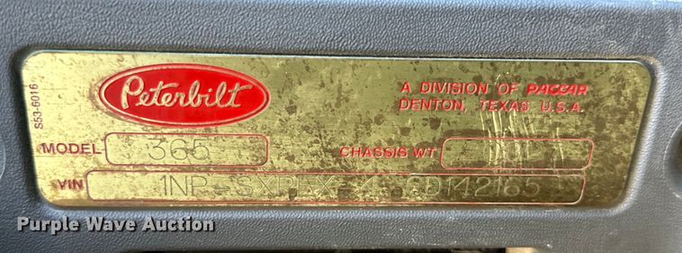 image for item DG4279 2012 Peterbilt 365 crane truck