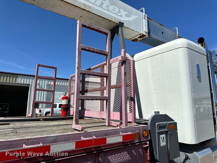 image for item DG4280 2016 Peterbilt 365 crane truck