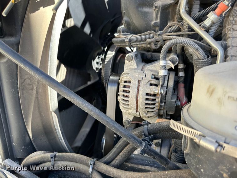 image for item DG4280 2016 Peterbilt 365 crane truck