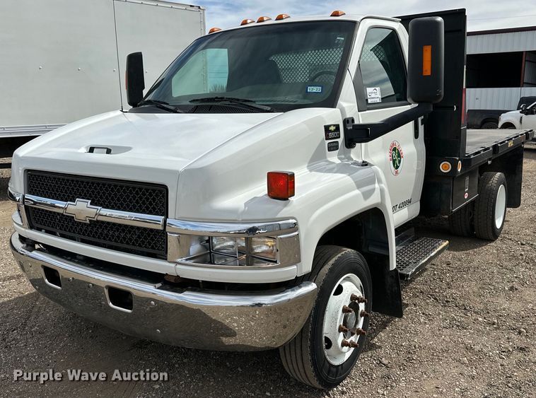 image for item DG4281 2007 Chevrolet  C5500 flatbed truck