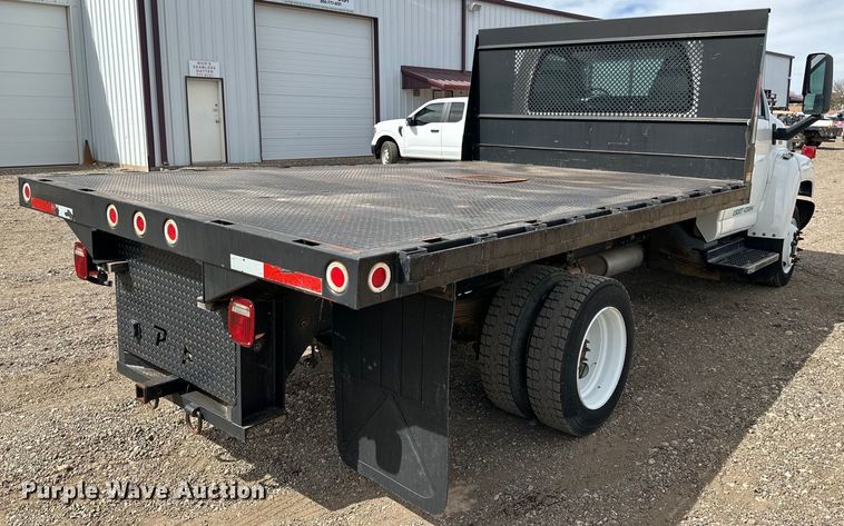 image for item DG4281 2007 Chevrolet  C5500 flatbed truck