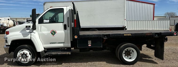image for item DG4281 2007 Chevrolet  C5500 flatbed truck
