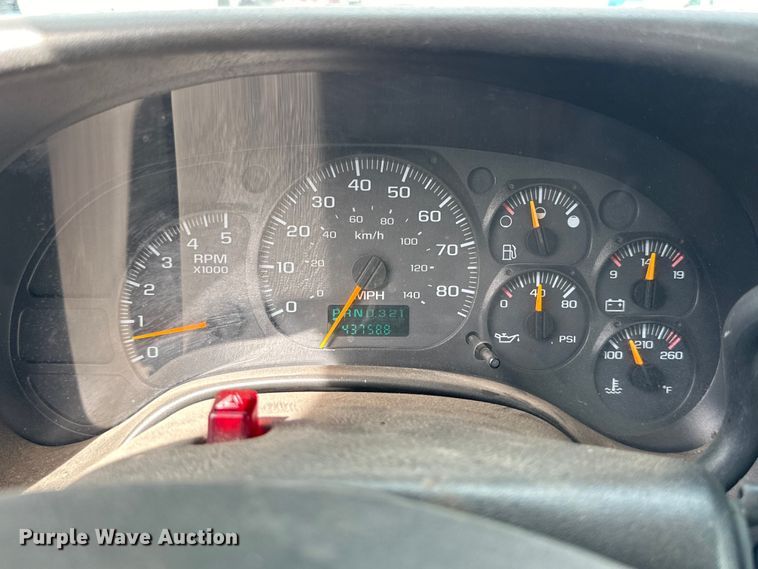 image for item DG4281 2007 Chevrolet  C5500 flatbed truck