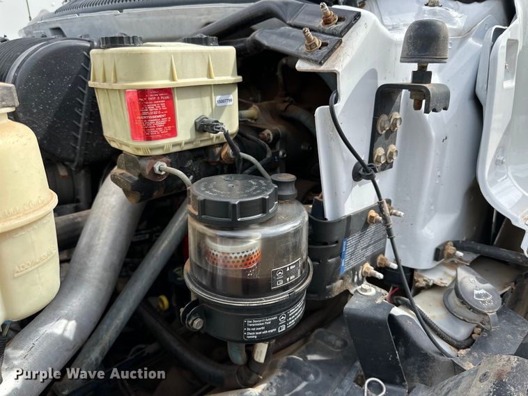 image for item DG4281 2007 Chevrolet  C5500 flatbed truck