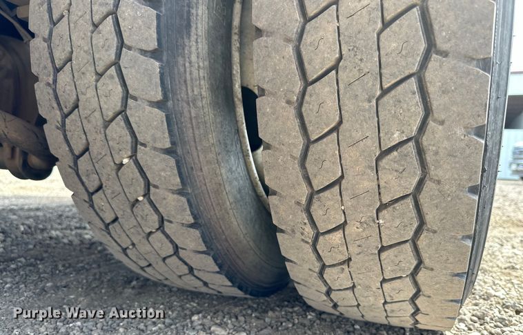 image for item DG4281 2007 Chevrolet  C5500 flatbed truck