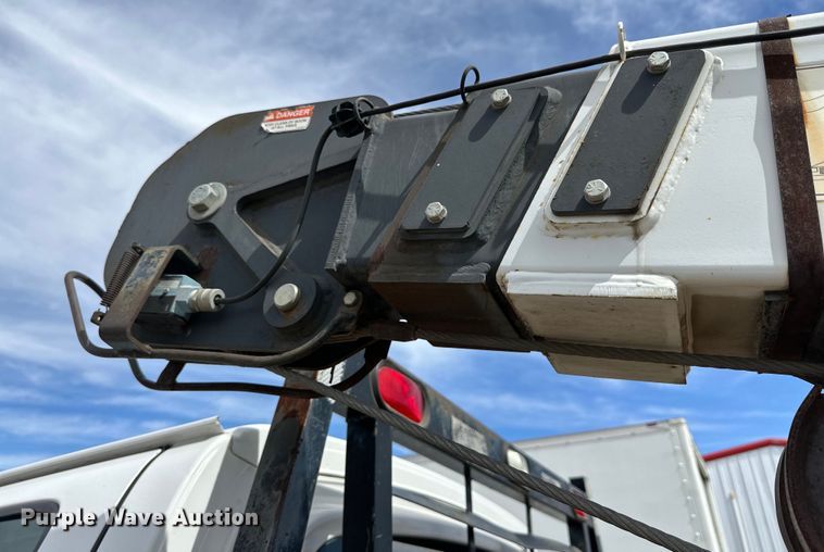 image for item DG4282 2006 Chevrolet C4500 flatbed truck