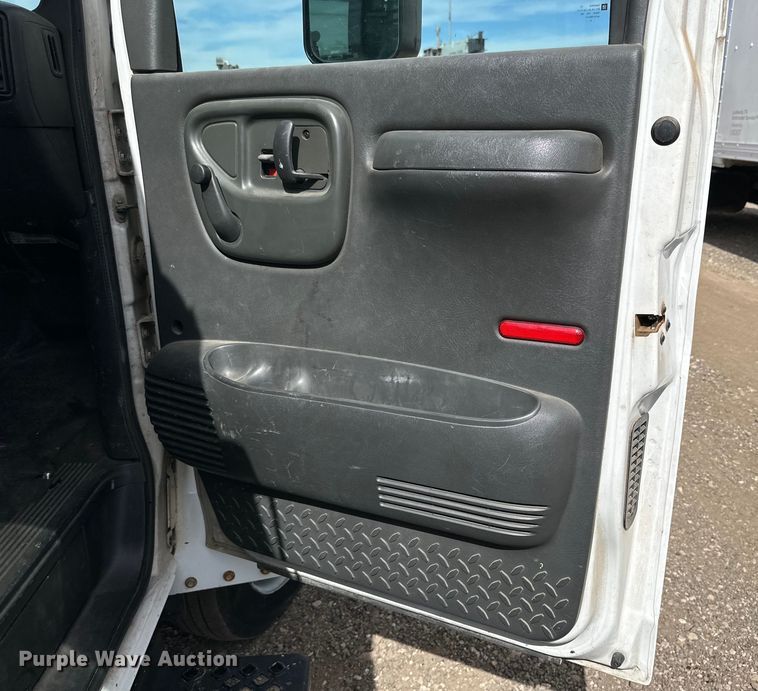 image for item DG4282 2006 Chevrolet C4500 flatbed truck