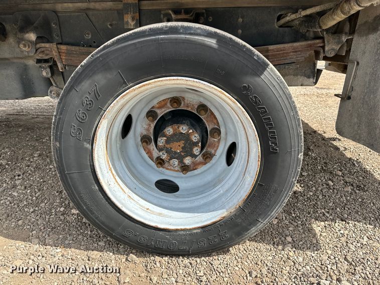 image for item DG4282 2006 Chevrolet C4500 flatbed truck