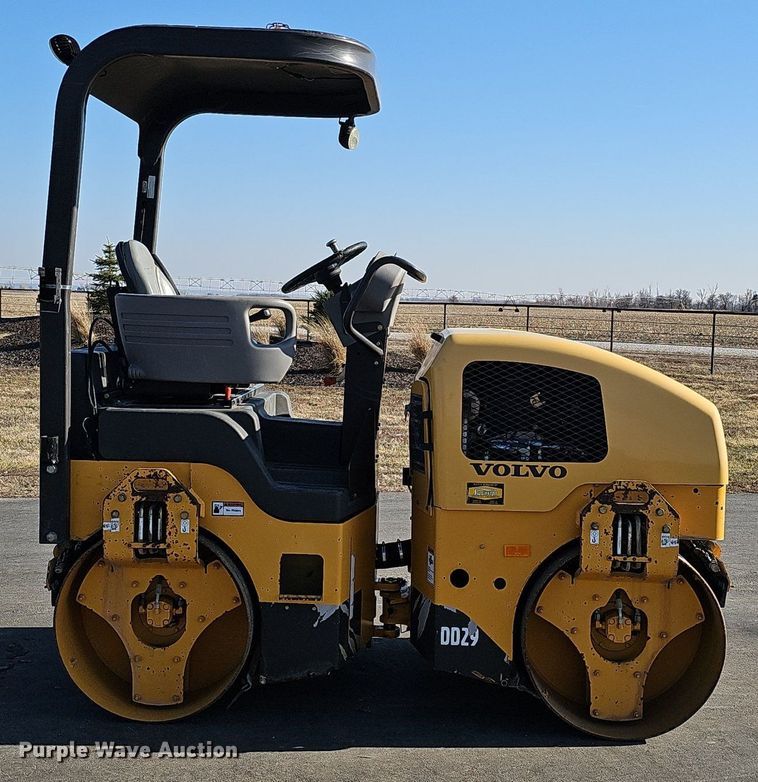 image for item DK0672 2013 Volvo DD29 double drum vibratory roller