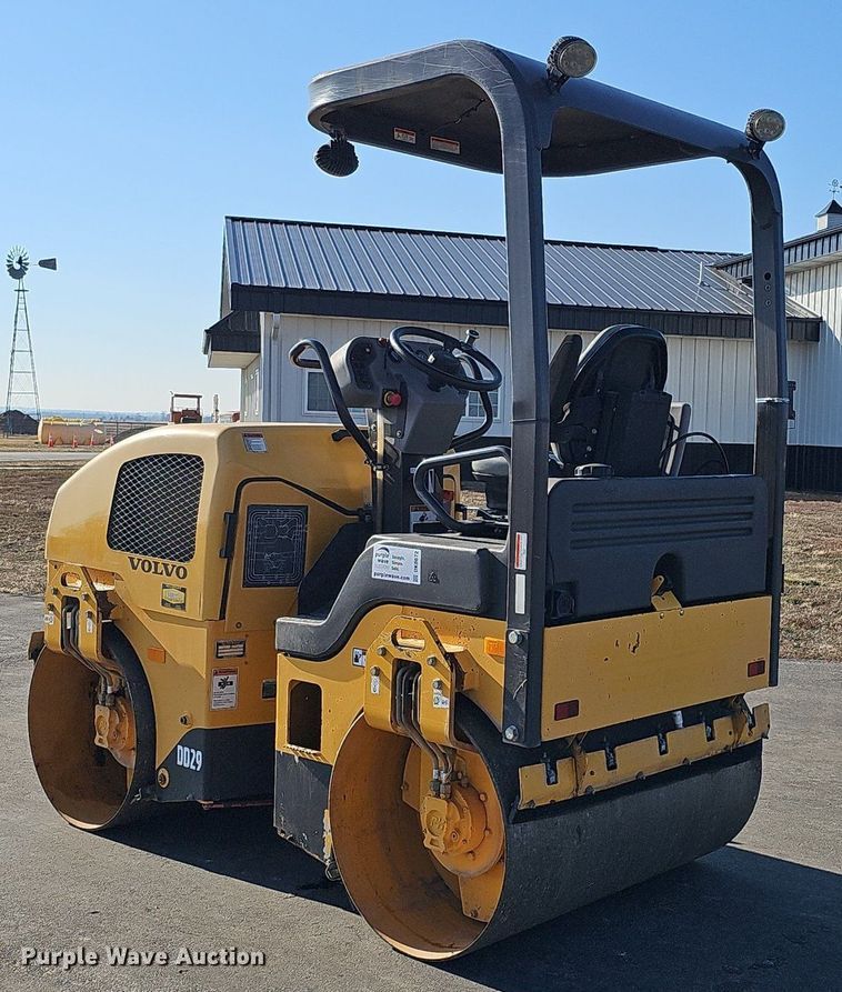 image for item DK0672 2013 Volvo DD29 double drum vibratory roller