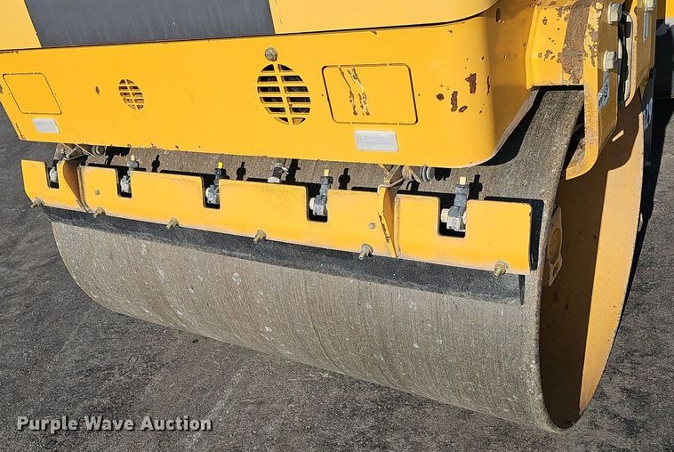 image for item DK0672 2013 Volvo DD29 double drum vibratory roller