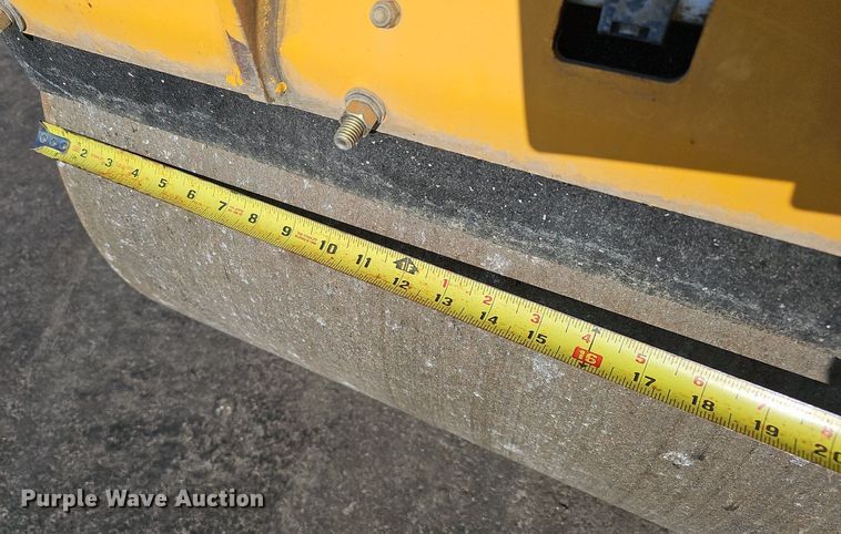 image for item DK0672 2013 Volvo DD29 double drum vibratory roller