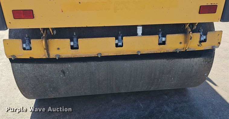 image for item DK0672 2013 Volvo DD29 double drum vibratory roller